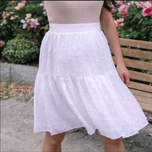 Ann Taylor White Flower Clip Full Skirt - Picture 2 of 10